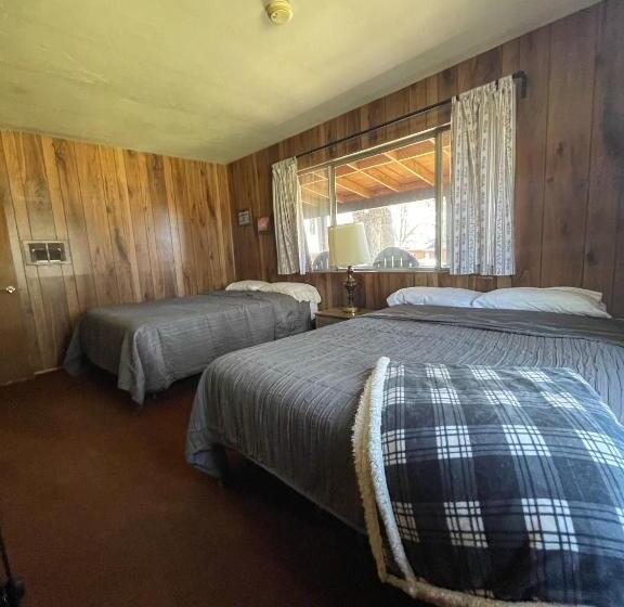 Хижина, Lazy Oaks Resort