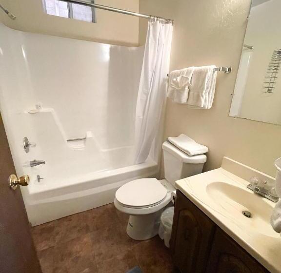 Хижина, Lazy Oaks Resort