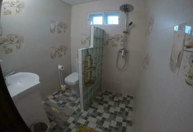 Triple Room Sea View, Tibambari