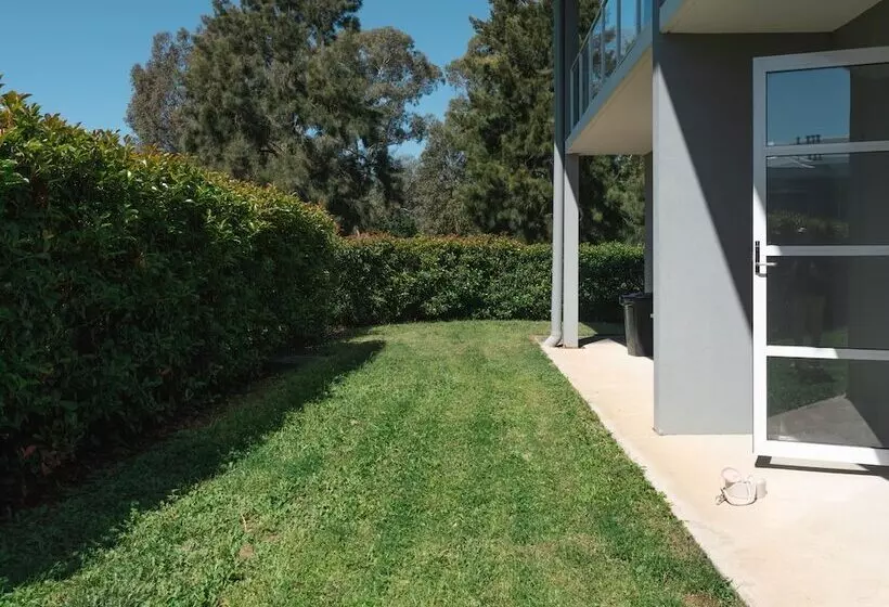 استودیوی استاندارد با تخت دوبل, Abode Narrabundah