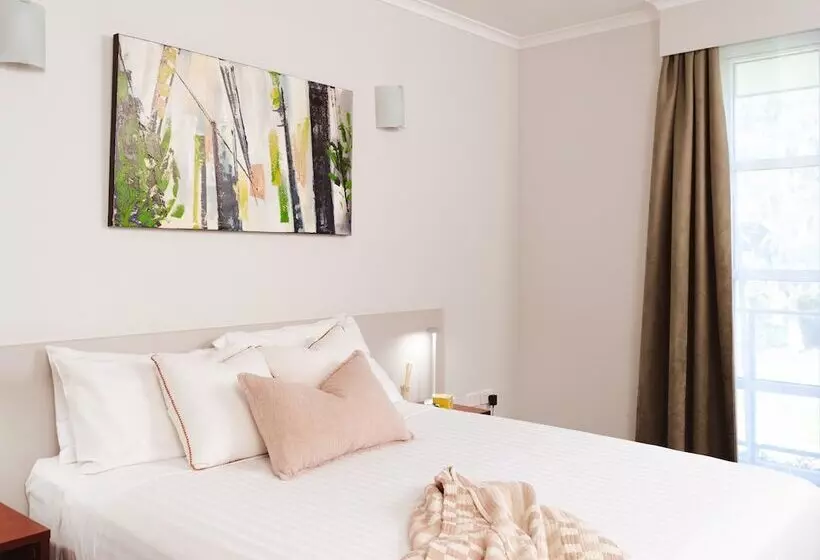 استودیو استاندارد با بالکن, Abode Narrabundah