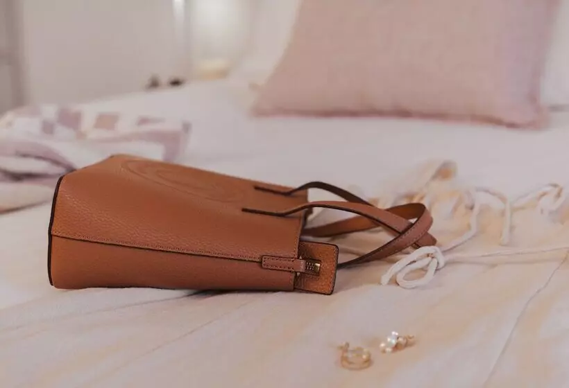 استودیو استاندارد با بالکن, Abode Narrabundah