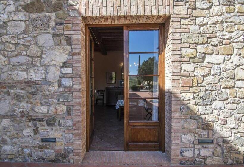 Апартаменты 3 Спальни, Agriturismo Le Gallozzole