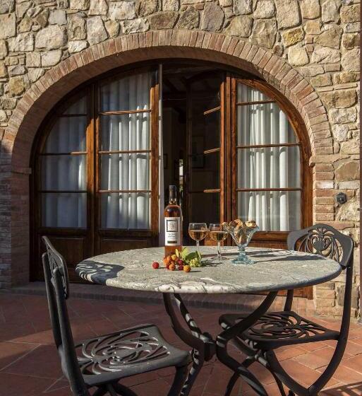 آپارتمان 1 خوابه همکف, Agriturismo Le Gallozzole