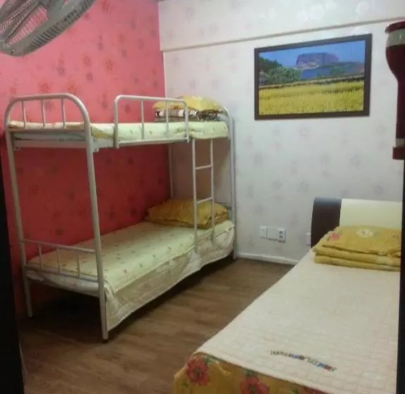 اتاق خانوادگی, Hwaseong Guesthouse