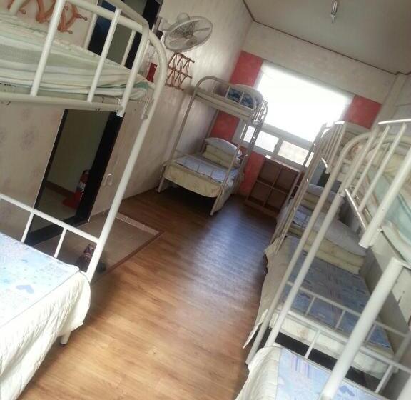 패밀리 룸, Hwaseong Guesthouse
