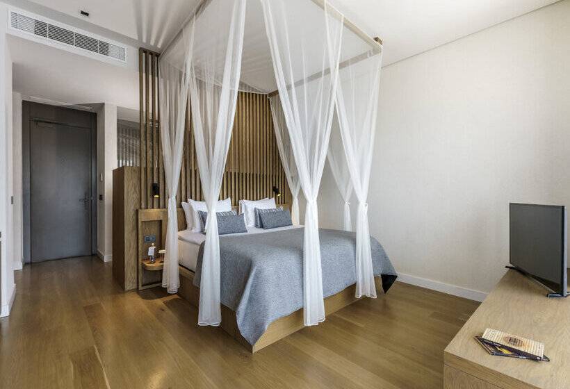 غرفة ديلوكس مطلّة علي البحر, Cape Bodrum Luxury Hotel & Beach