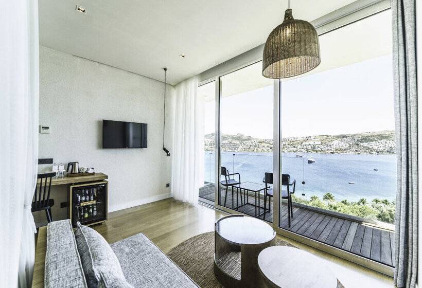 غرفة ديلوكس مطلّة علي البحر, Cape Bodrum Luxury Hotel & Beach