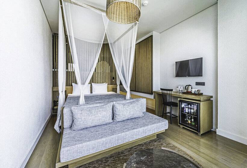 Номер Deluxe Вид на Море, Cape Bodrum Luxury Hotel & Beach
