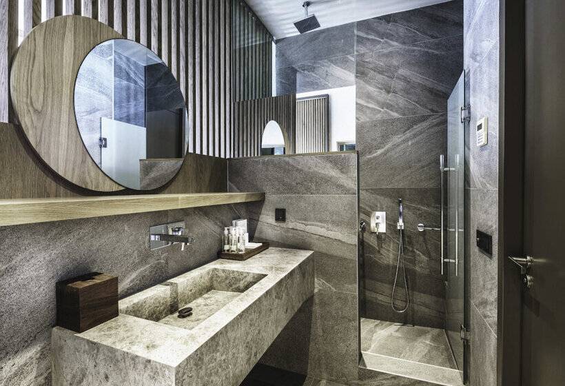 غرفة ديلوكس مطلّة علي البحر, Cape Bodrum Luxury Hotel & Beach