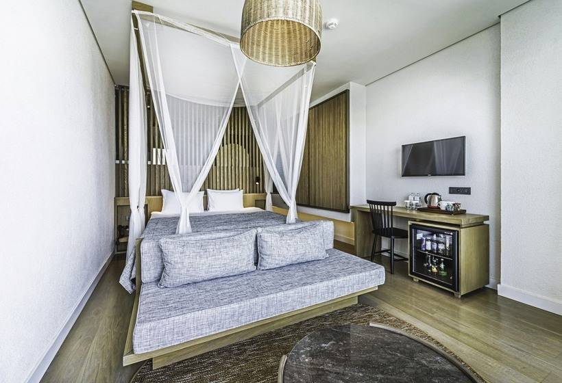 غرفة ديلوكس مطلّة علي البحر, Cape Bodrum Luxury Hotel & Beach