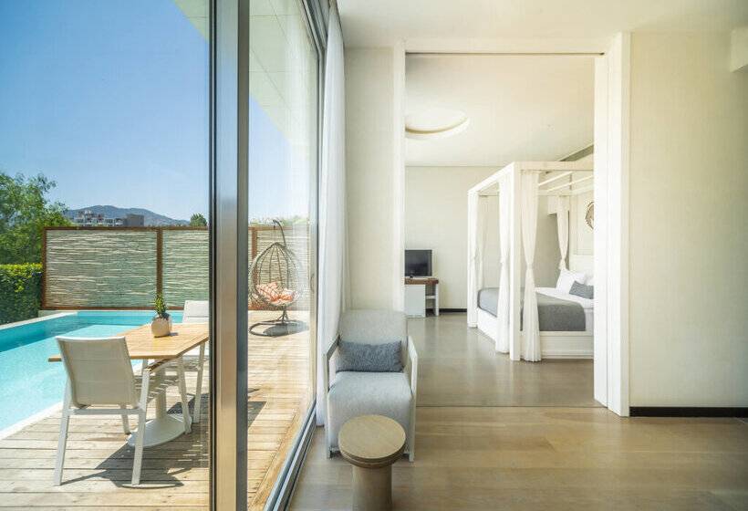 جناح جونيور مطلّ علي البحر, Cape Bodrum Luxury Hotel & Beach
