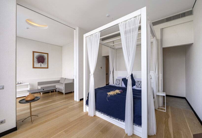 جناح جونيور مطلّ علي البحر, Cape Bodrum Luxury Hotel & Beach