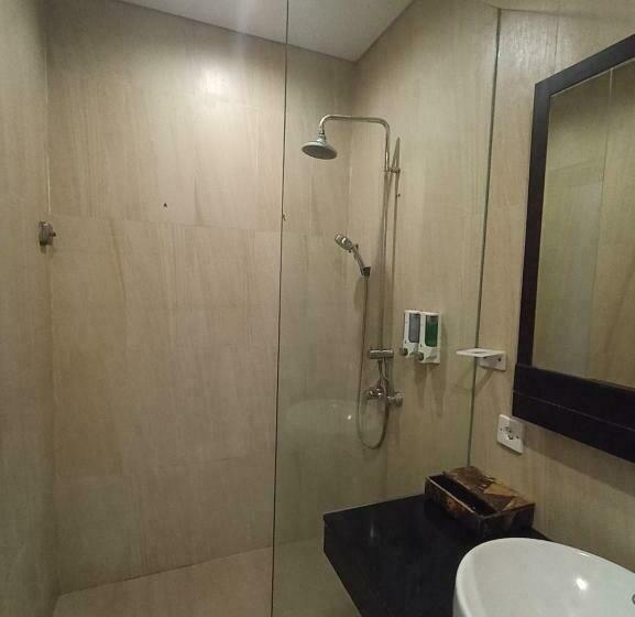 高级大房间, Abian Harmony