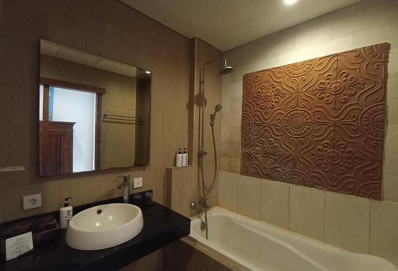 带泳池观景的豪华房, Abian Harmony