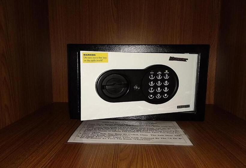 디럭스 룸, Abian Harmony