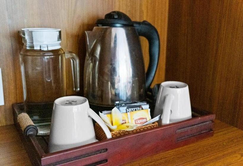 إستوديو ديلوكس, Abian Harmony