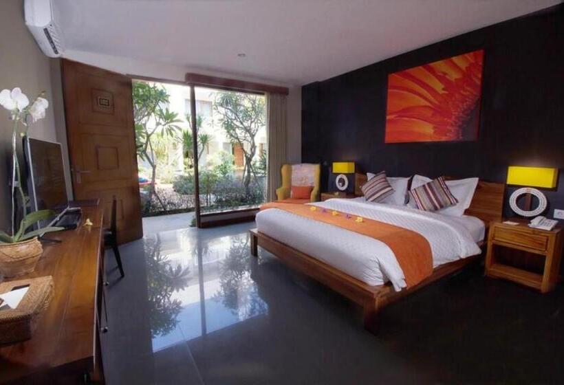 带泳池观景的豪华房, Abian Harmony