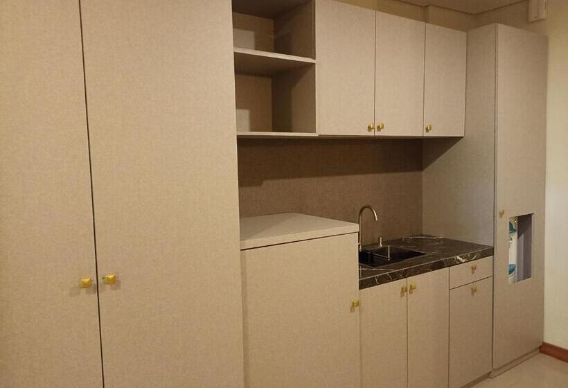 豪华工作室, Abian Harmony