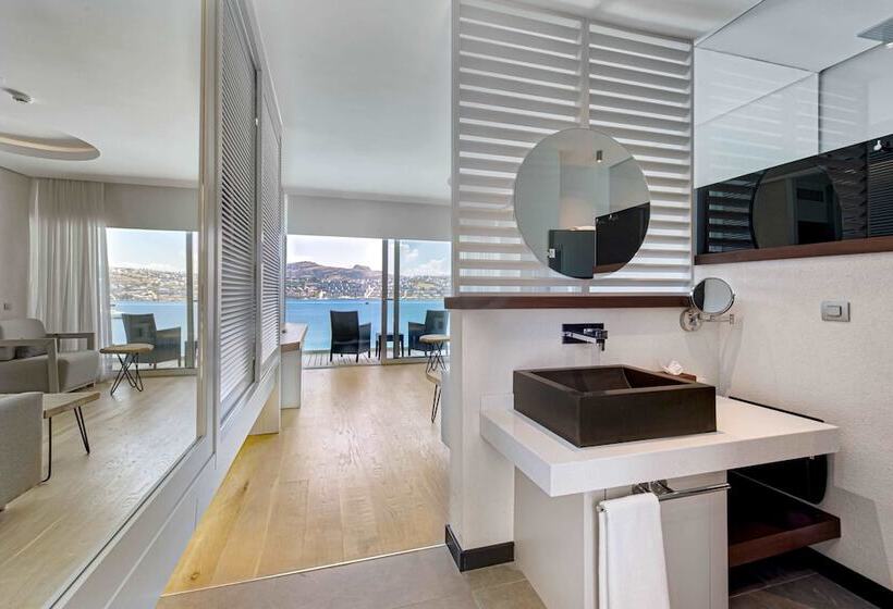 غرفة ديلوكس سرير كينج, Cape Bodrum Luxury Hotel & Beach