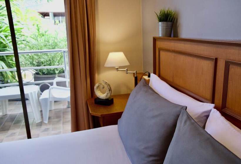 חדר סטנדרט נוף לבריכה, Cha Am My House Resort