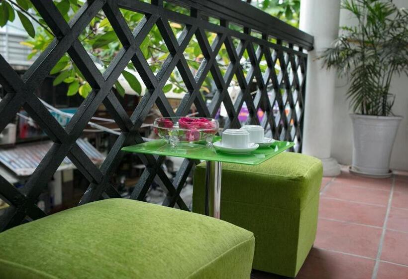 Family Room, Hanoi Chic Boutique