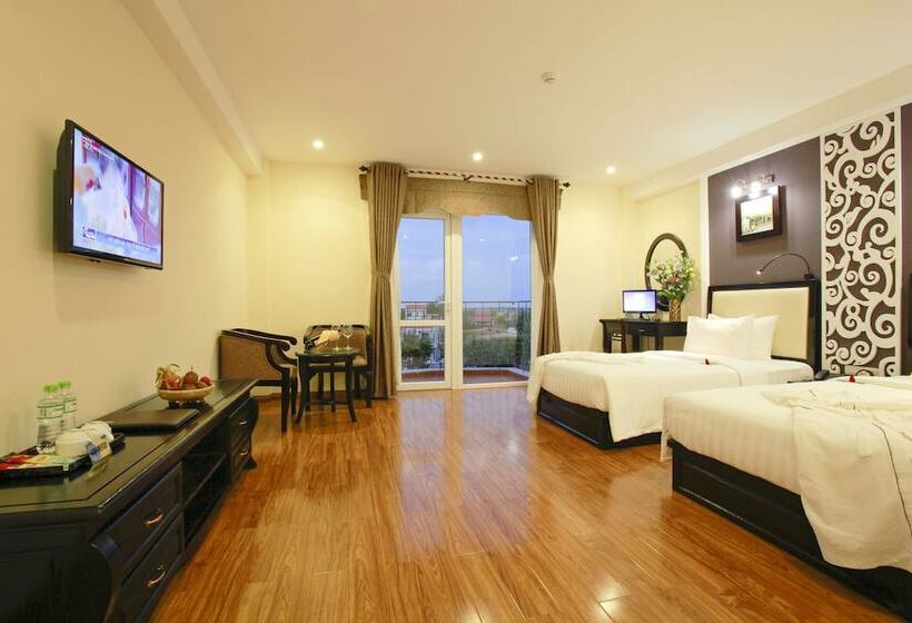 اتاق خانوادگی با چشمانداز استخر, Hoian Sincerity Hotel & Spa