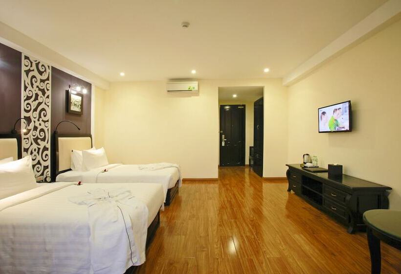 اتاق خانوادگی با چشمانداز استخر, Hoian Sincerity Hotel & Spa