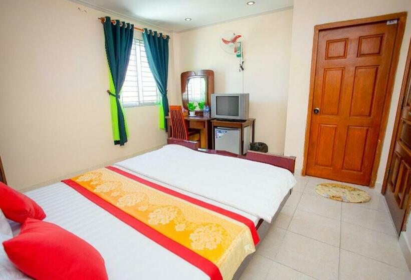 اتاق استاندارد, Kim Thuy Ngan Ha