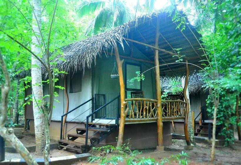 Standard Tent, Kottawatta Village