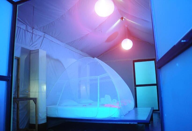 Standard Tent, Kottawatta Village