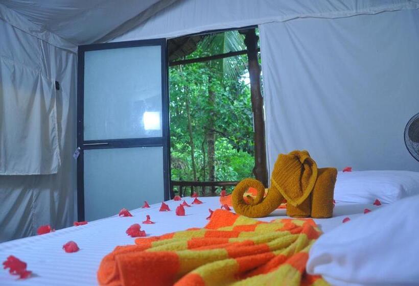 Standard Tent, Kottawatta Village