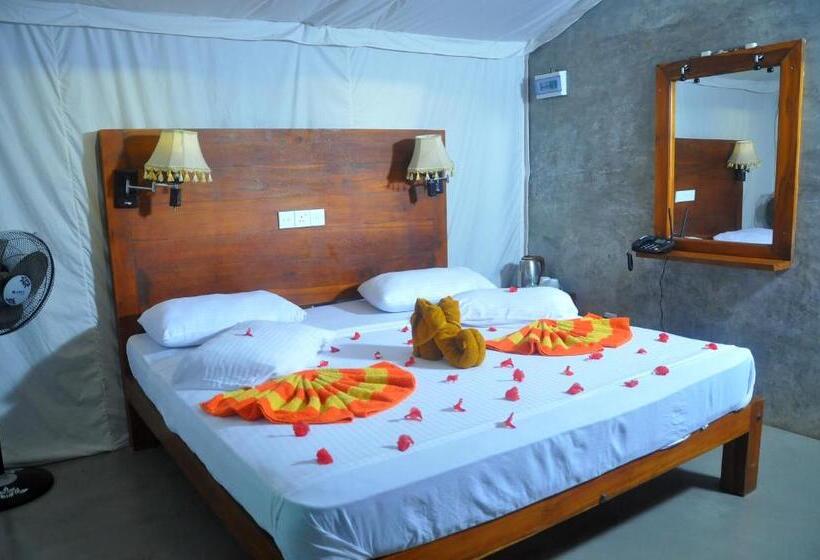 Standard Tent, Kottawatta Village