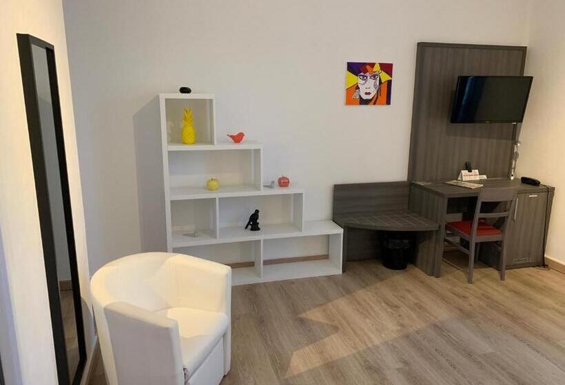 Номер Стандарт, Les Rives Du Plantié