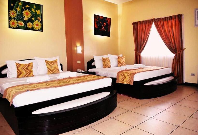 اتاق خانوادگی, Nicanor