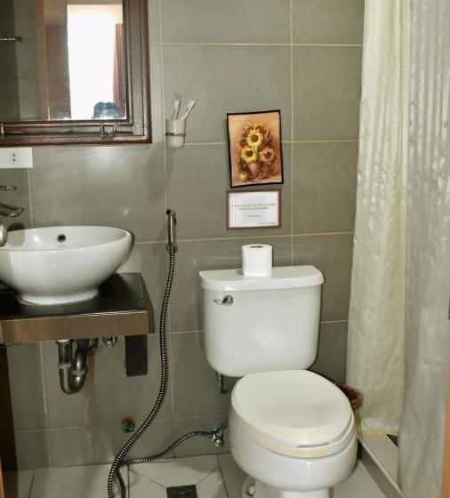 سوییت با چشم‌انداز دریا, Nicanor