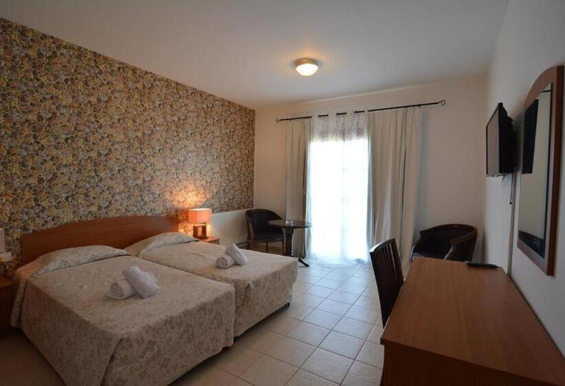 Triple Room Sea View, Palates