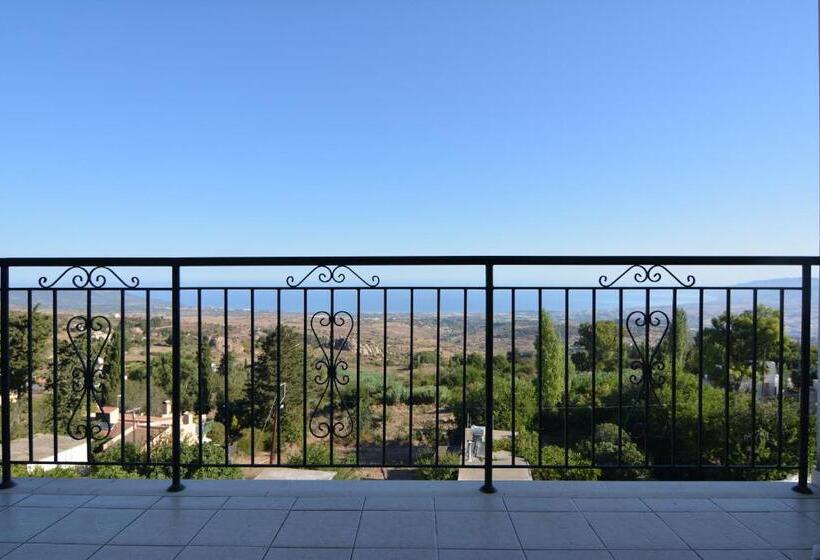 Triple Room Sea View, Palates