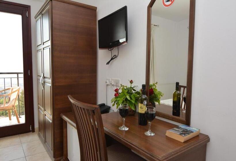 Triple Room Sea View, Palates