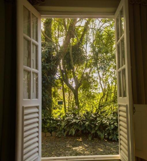 جناح, Pousada Papyrus