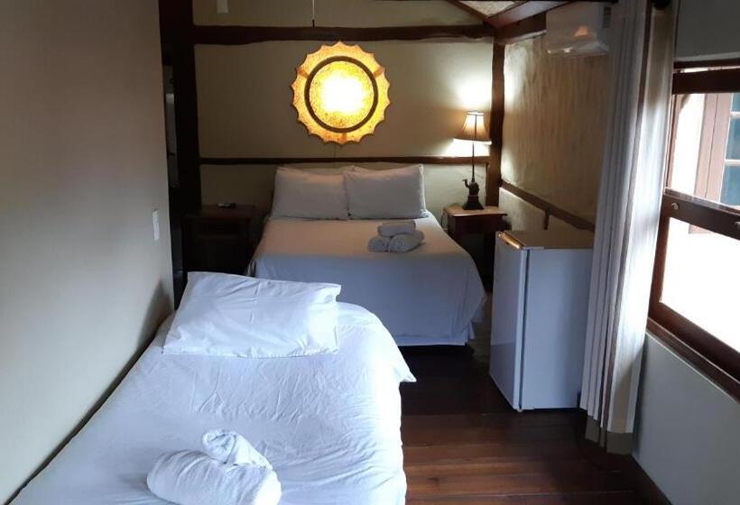 غرفة قياسية ثلاثية, Pousada Papyrus