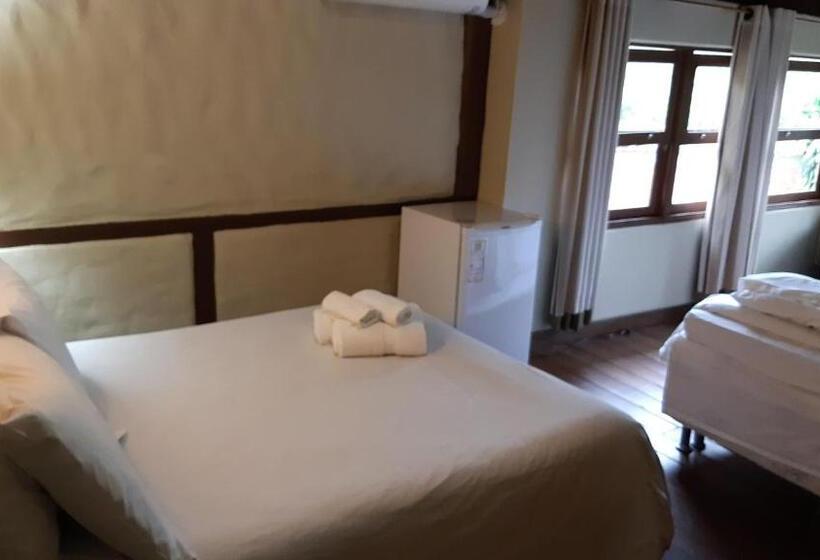 スタンダードトリプルルーム, Pousada Papyrus