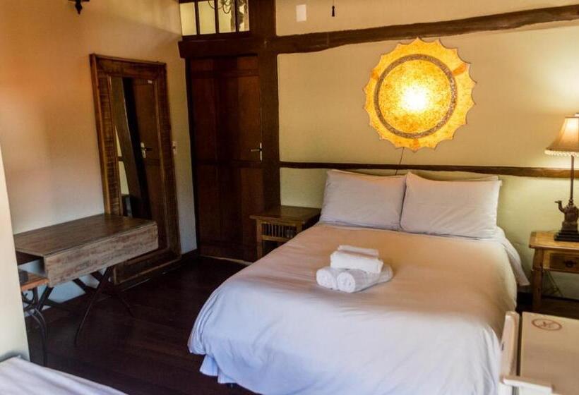 غرفة قياسية ثلاثية, Pousada Papyrus