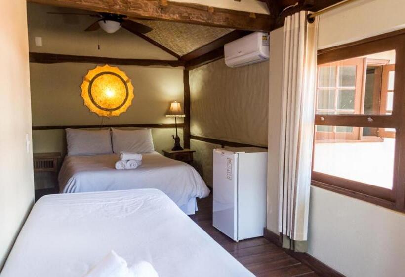 غرفة قياسية ثلاثية, Pousada Papyrus