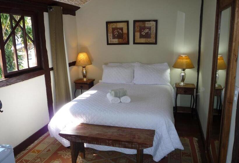 جناح, Pousada Papyrus