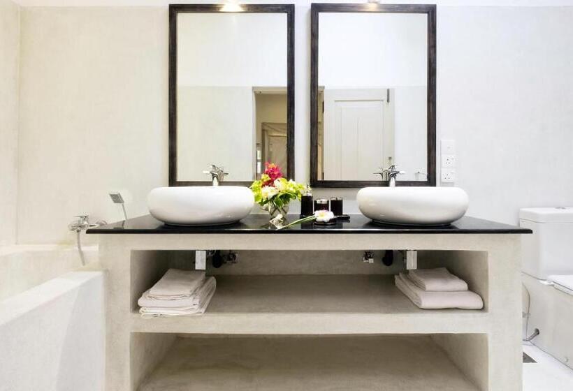 חדר סטנדרט עם מיטת קינג, Satin Doll