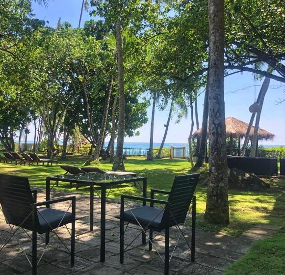 חדר דלוקס נוף לים, Satin Doll