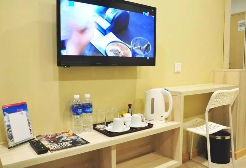 Superior Room, Valya