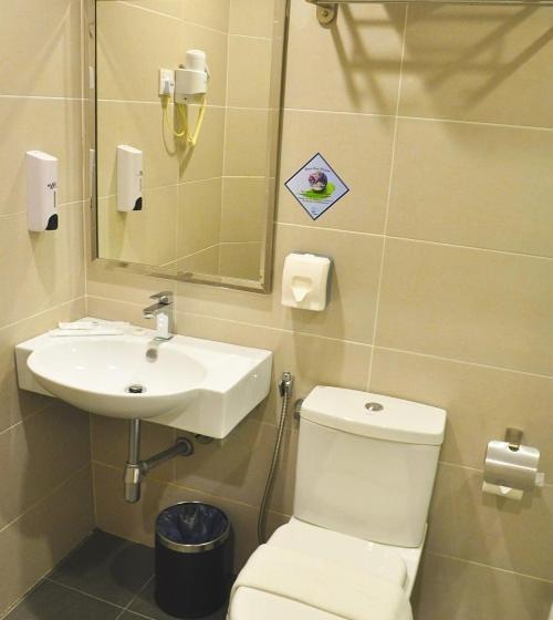 Номер Superior, Valya