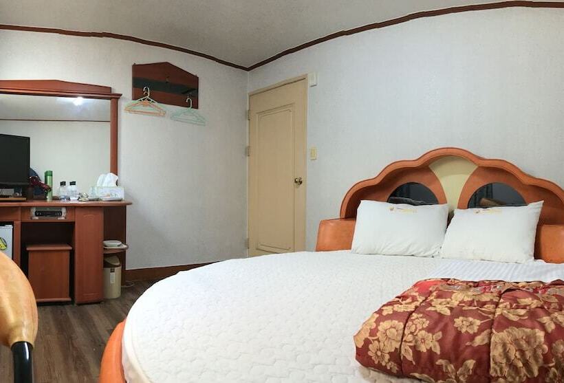 اتاق استاندارد, J Motel